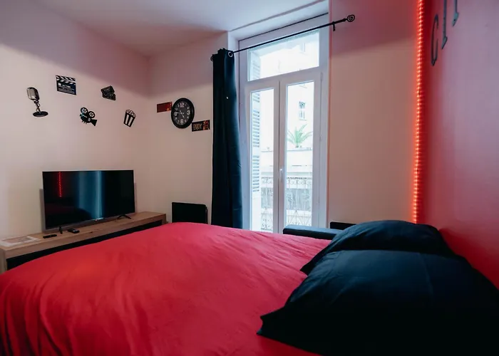 Le Sejour Cine-proche Du Centre-wifi-parking شقة *